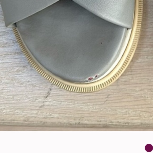 Robert Clergerie gray leather sandal. Caliente
Size 40 European. 9.5 US - Picture 7 of 7